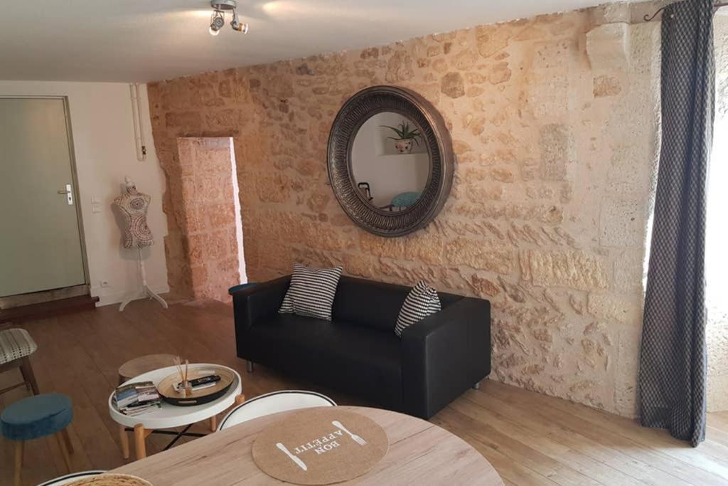 Superbe Loft T4 De 96 M2 Au Coeur Perigueux Apartment Luaran gambar