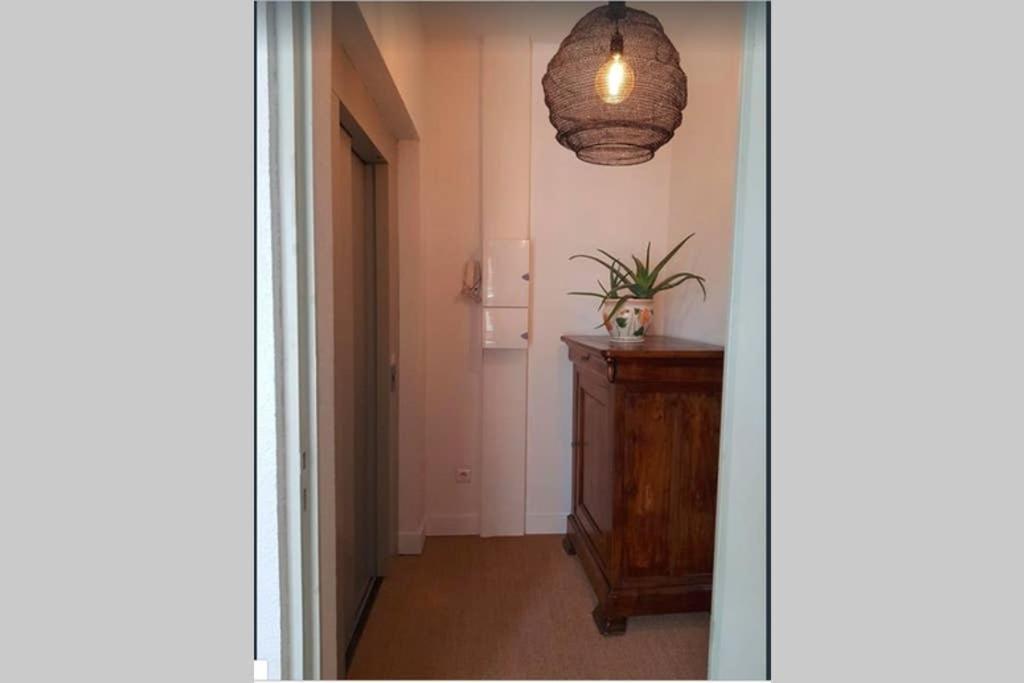 Superbe Loft T4 De 96 M2 Au Coeur Perigueux Apartment Luaran gambar