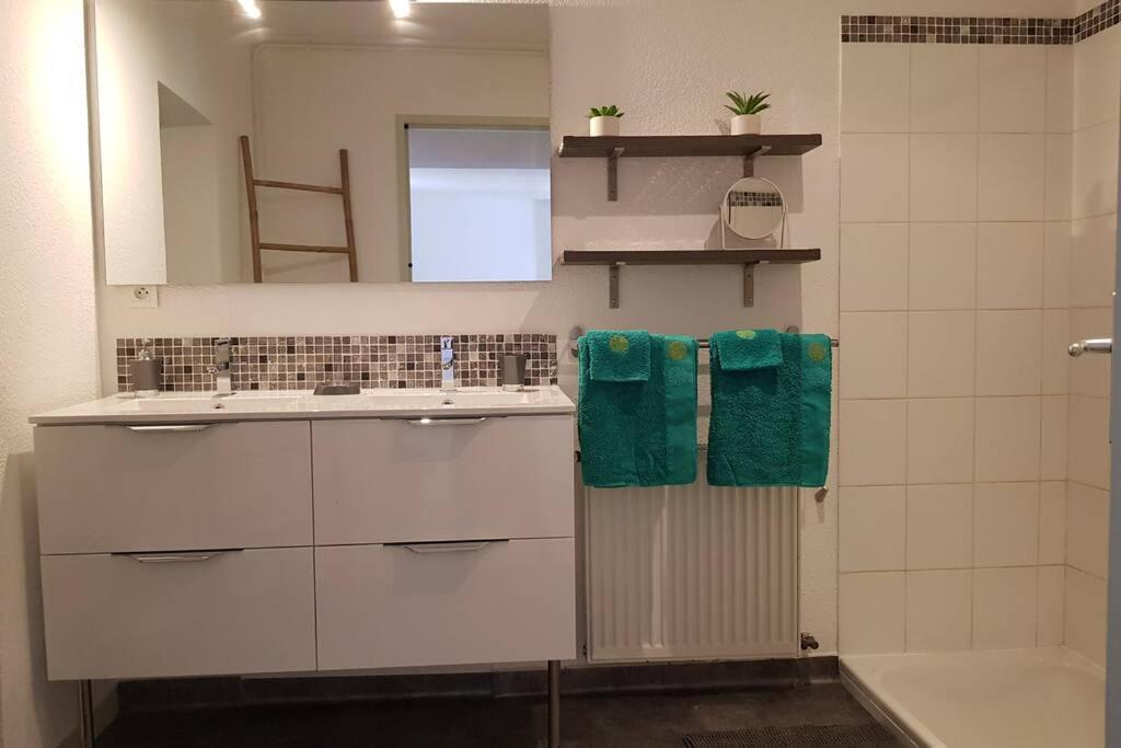 Superbe Loft T4 De 96 M2 Au Coeur Perigueux Apartment Luaran gambar