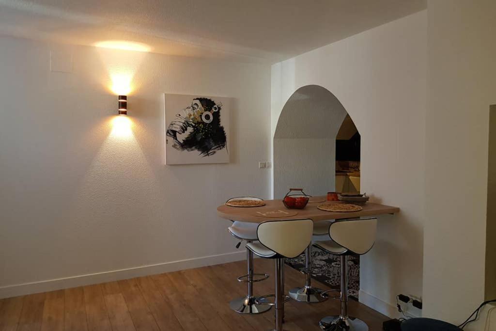 Superbe Loft T4 De 96 M2 Au Coeur Perigueux Apartment Luaran gambar